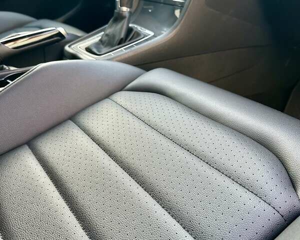 Серый Фольксваген Гольф, объемом двигателя 1.8 л и пробегом 137 тыс. км за 13999 $, фото 46 на Automoto.ua