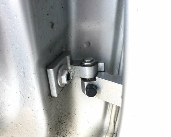 Сірий Фольксваген Гольф, об'ємом двигуна 1.8 л та пробігом 110 тис. км за 13200 $, фото 22 на Automoto.ua