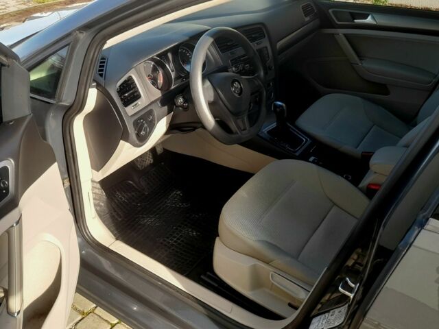 Серый Фольксваген Гольф, объемом двигателя 1.6 л и пробегом 250 тыс. км за 11000 $, фото 12 на Automoto.ua