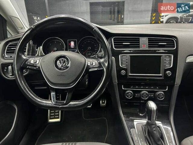 Серый Фольксваген Гольф, объемом двигателя 2 л и пробегом 213 тыс. км за 13300 $, фото 7 на Automoto.ua