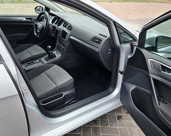 Сірий Фольксваген Гольф, об'ємом двигуна 1.6 л та пробігом 205 тис. км за 10499 $, фото 34 на Automoto.ua