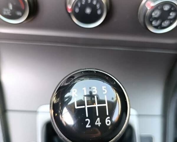 Сірий Фольксваген Гольф, об'ємом двигуна 1.6 л та пробігом 199 тис. км за 10950 $, фото 31 на Automoto.ua