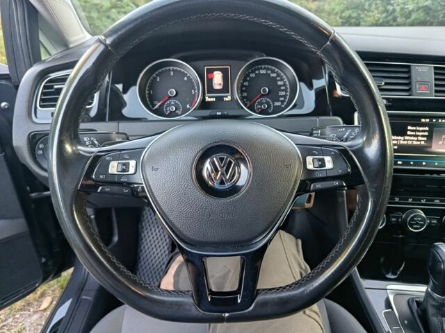 Серый Фольксваген Гольф, объемом двигателя 1.6 л и пробегом 257 тыс. км за 11600 $, фото 14 на Automoto.ua