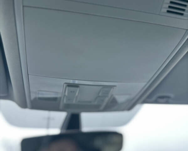 Серый Фольксваген Гольф, объемом двигателя 1.6 л и пробегом 247 тыс. км за 10800 $, фото 22 на Automoto.ua