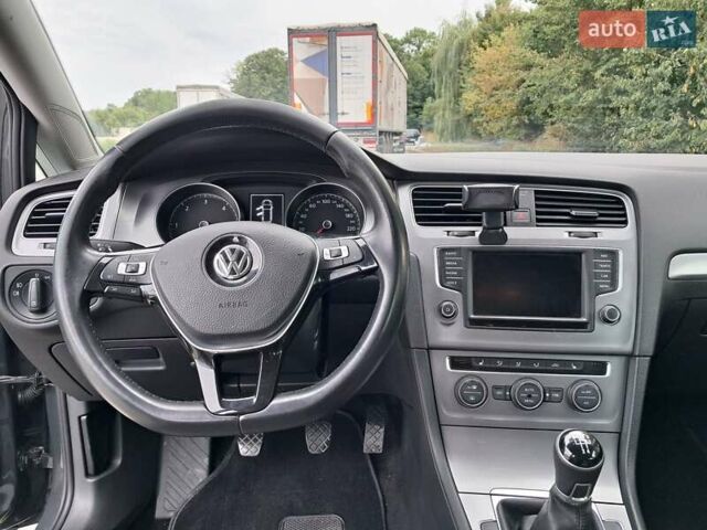 Серый Фольксваген Гольф, объемом двигателя 1.6 л и пробегом 230 тыс. км за 11399 $, фото 15 на Automoto.ua