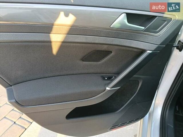 Фольксваген Гольф 2016 в Хмельницком на Automoto.ua Серый Фольксваген Гольф, объемом двигателя 1.6 л и пробегом 233 тыс. км за 10700 $, фото 38 на Automoto.ua