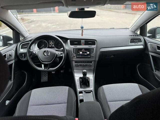 Серый Фольксваген Гольф, объемом двигателя 1.6 л и пробегом 247 тыс. км за 10800 $, фото 19 на Automoto.ua