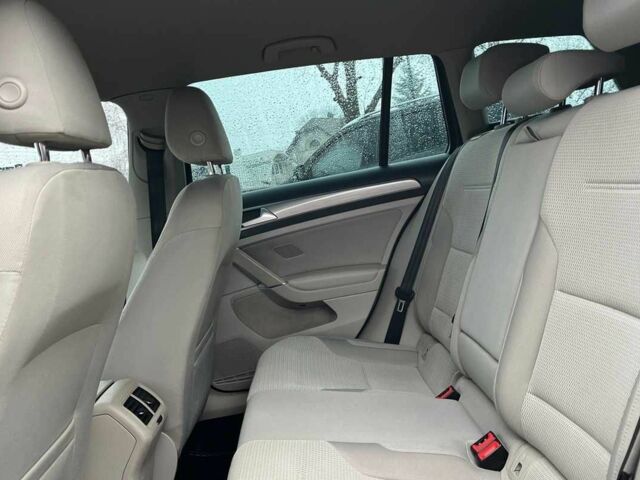 Сірий Фольксваген Гольф, об'ємом двигуна 1.6 л та пробігом 282 тис. км за 10500 $, фото 18 на Automoto.ua