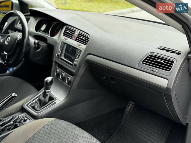 Сірий Фольксваген Гольф, об'ємом двигуна 2 л та пробігом 159 тис. км за 12500 $, фото 8 на Automoto.ua