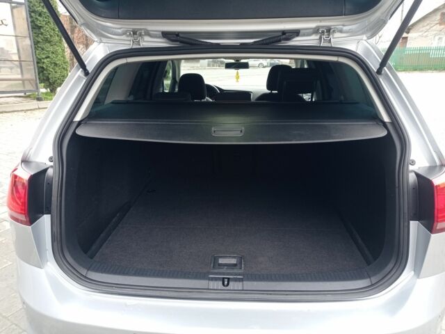 Серый Фольксваген Гольф, объемом двигателя 1.6 л и пробегом 258 тыс. км за 10500 $, фото 5 на Automoto.ua