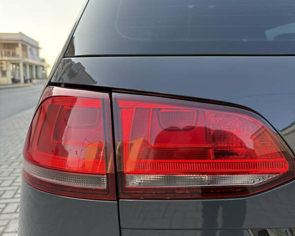 Серый Фольксваген Гольф, объемом двигателя 1.6 л и пробегом 280 тыс. км за 10999 $, фото 27 на Automoto.ua