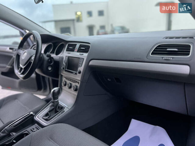 Серый Фольксваген Гольф, объемом двигателя 1.8 л и пробегом 160 тыс. км за 9600 $, фото 16 на Automoto.ua