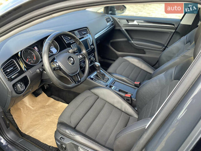 Сірий Фольксваген Гольф, об'ємом двигуна 2 л та пробігом 260 тис. км за 11900 $, фото 7 на Automoto.ua