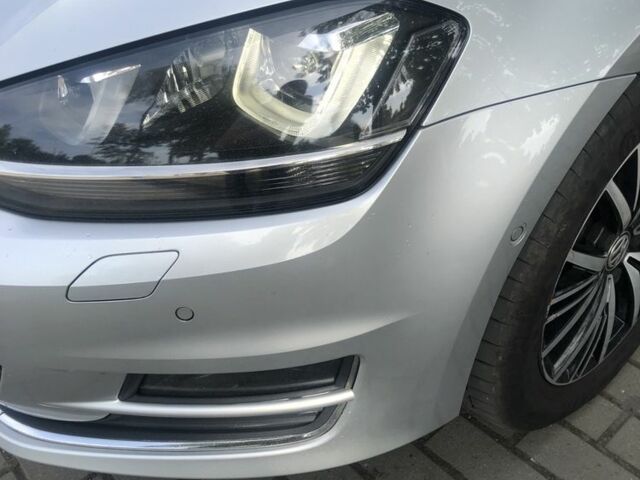 Серый Фольксваген Гольф, объемом двигателя 2 л и пробегом 300 тыс. км за 12900 $, фото 4 на Automoto.ua