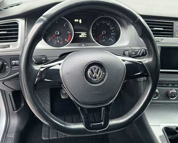 Сірий Фольксваген Гольф, об'ємом двигуна 1.6 л та пробігом 205 тис. км за 10499 $, фото 26 на Automoto.ua