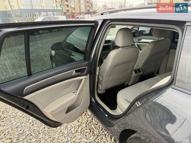 Серый Фольксваген Гольф, объемом двигателя 1.6 л и пробегом 272 тыс. км за 11200 $, фото 19 на Automoto.ua