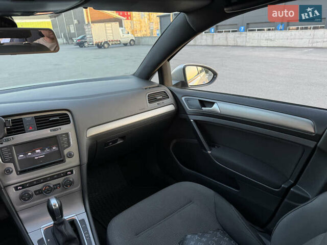 Серый Фольксваген Гольф, объемом двигателя 1.97 л и пробегом 289 тыс. км за 12350 $, фото 18 на Automoto.ua