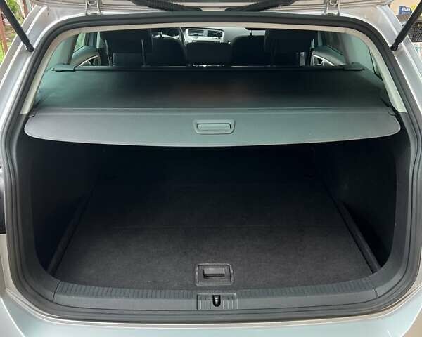 Серый Фольксваген Гольф, объемом двигателя 1.6 л и пробегом 188 тыс. км за 13500 $, фото 1 на Automoto.ua