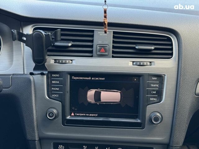 Серый Фольксваген Гольф, объемом двигателя 1.6 л и пробегом 218 тыс. км за 11890 $, фото 27 на Automoto.ua