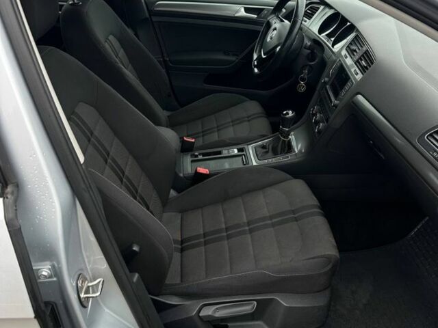 Сірий Фольксваген Гольф, об'ємом двигуна 1.6 л та пробігом 310 тис. км за 8800 $, фото 6 на Automoto.ua