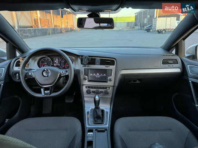 Серый Фольксваген Гольф, объемом двигателя 1.97 л и пробегом 289 тыс. км за 12350 $, фото 17 на Automoto.ua