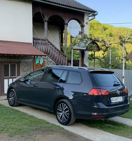 Серый Фольксваген Гольф, объемом двигателя 1.6 л и пробегом 280 тыс. км за 10999 $, фото 1 на Automoto.ua