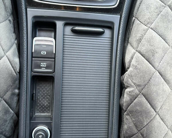 Серый Фольксваген Гольф, объемом двигателя 1.6 л и пробегом 280 тыс. км за 10999 $, фото 20 на Automoto.ua