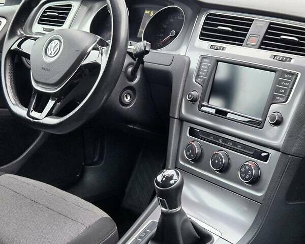 Сірий Фольксваген Гольф, об'ємом двигуна 1.6 л та пробігом 205 тис. км за 10499 $, фото 46 на Automoto.ua