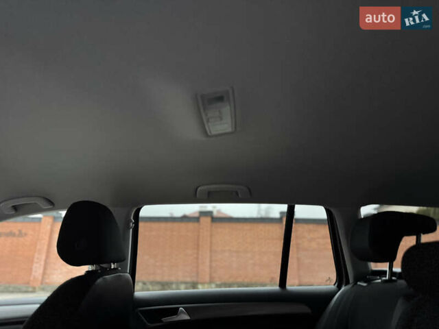 Серый Фольксваген Гольф, объемом двигателя 1.6 л и пробегом 247 тыс. км за 10800 $, фото 29 на Automoto.ua