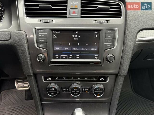 Серый Фольксваген Гольф, объемом двигателя 1.8 л и пробегом 199 тыс. км за 12200 $, фото 28 на Automoto.ua