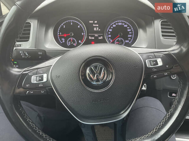Серый Фольксваген Гольф, объемом двигателя 1.6 л и пробегом 331 тыс. км за 11200 $, фото 13 на Automoto.ua