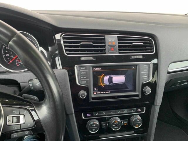 Серый Фольксваген Гольф, объемом двигателя 2 л и пробегом 135 тыс. км за 16714 $, фото 8 на Automoto.ua