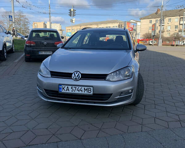 Серый Фольксваген Гольф, объемом двигателя 1.6 л и пробегом 298 тыс. км за 9900 $, фото 1 на Automoto.ua