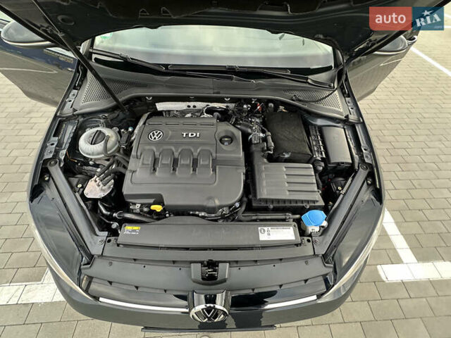 Серый Фольксваген Гольф, объемом двигателя 1.6 л и пробегом 291 тыс. км за 9800 $, фото 20 на Automoto.ua
