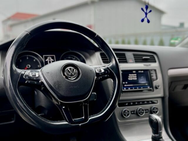 Серый Фольксваген Гольф, объемом двигателя 0 л и пробегом 245 тыс. км за 12200 $, фото 3 на Automoto.ua