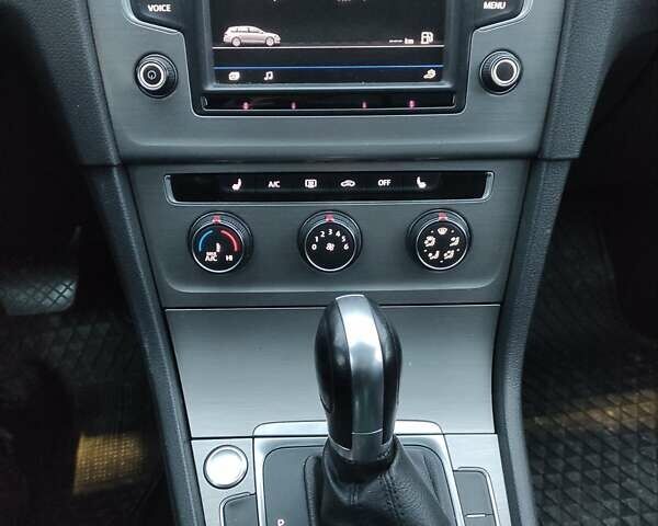 Серый Фольксваген Гольф, объемом двигателя 1.8 л и пробегом 155 тыс. км за 13499 $, фото 9 на Automoto.ua