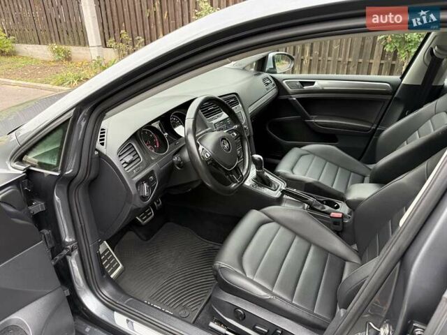 Серый Фольксваген Гольф, объемом двигателя 1.8 л и пробегом 199 тыс. км за 12200 $, фото 22 на Automoto.ua