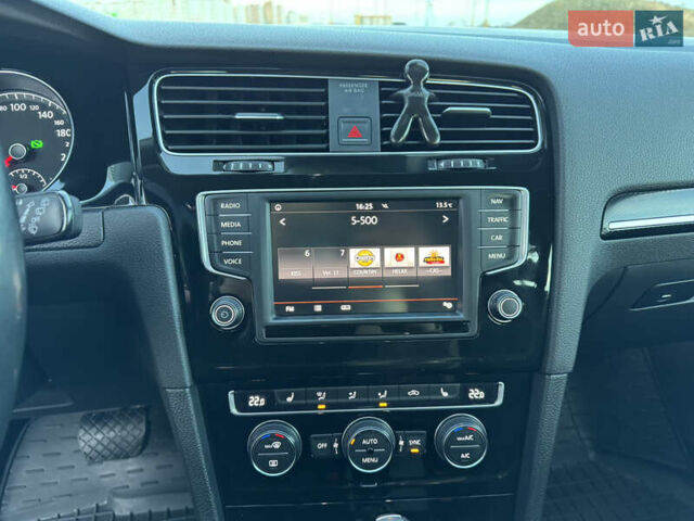 Сірий Фольксваген Гольф, об'ємом двигуна 1.6 л та пробігом 335 тис. км за 11999 $, фото 58 на Automoto.ua