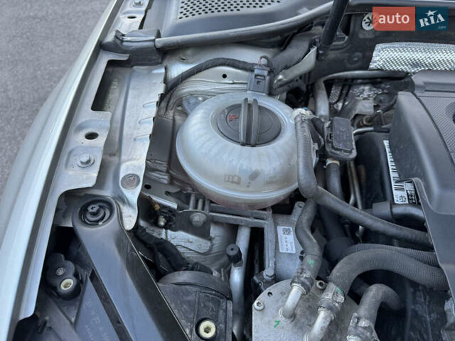 Сірий Фольксваген Гольф, об'ємом двигуна 1.6 л та пробігом 335 тис. км за 11999 $, фото 82 на Automoto.ua