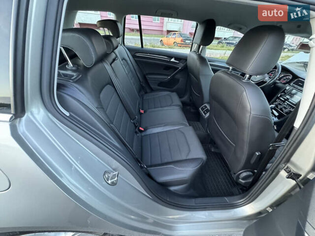 Сірий Фольксваген Гольф, об'ємом двигуна 1.6 л та пробігом 335 тис. км за 11999 $, фото 72 на Automoto.ua