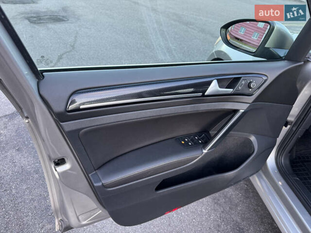 Сірий Фольксваген Гольф, об'ємом двигуна 1.6 л та пробігом 335 тис. км за 11999 $, фото 45 на Automoto.ua