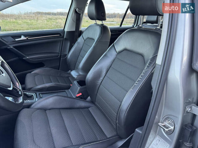 Сірий Фольксваген Гольф, об'ємом двигуна 1.6 л та пробігом 335 тис. км за 11999 $, фото 49 на Automoto.ua