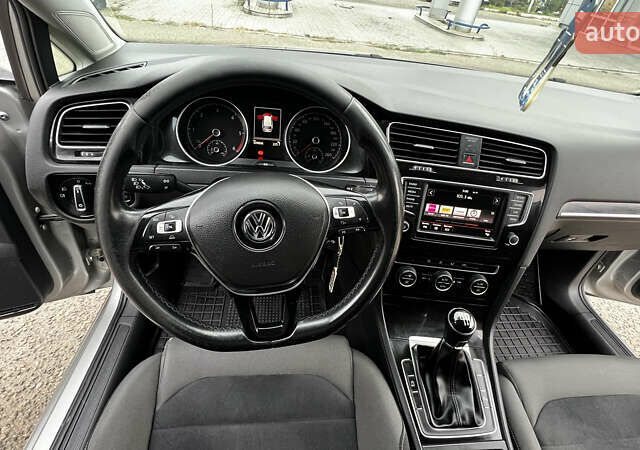 Серый Фольксваген Гольф, объемом двигателя 1.97 л и пробегом 300 тыс. км за 10700 $, фото 65 на Automoto.ua