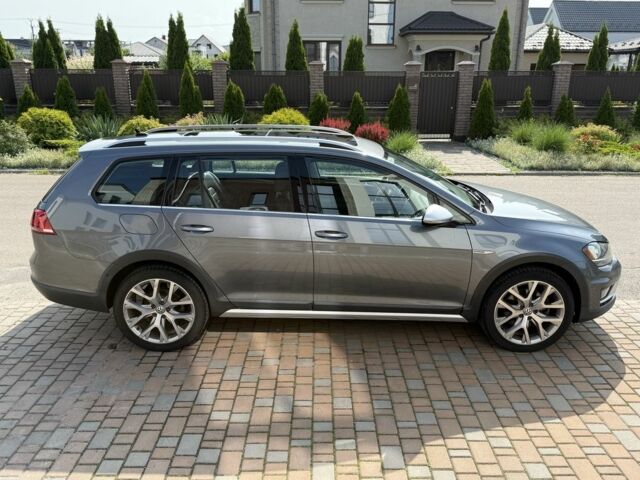 Серый Фольксваген Гольф, объемом двигателя 1.8 л и пробегом 199 тыс. км за 12500 $, фото 1 на Automoto.ua