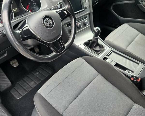 Сірий Фольксваген Гольф, об'ємом двигуна 1.6 л та пробігом 205 тис. км за 10499 $, фото 19 на Automoto.ua