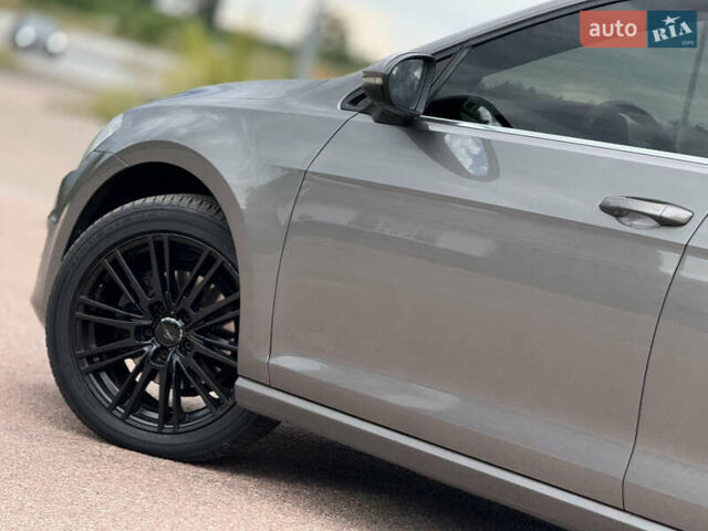 Сірий Фольксваген Гольф, об'ємом двигуна 1.97 л та пробігом 291 тис. км за 12499 $, фото 7 на Automoto.ua