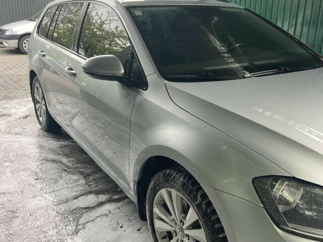 Серый Фольксваген Гольф, объемом двигателя 1 л и пробегом 258 тыс. км за 10600 $, фото 3 на Automoto.ua