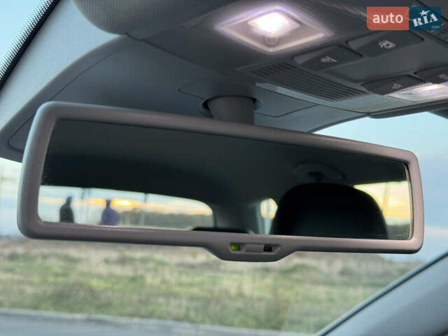 Сірий Фольксваген Гольф, об'ємом двигуна 1.6 л та пробігом 335 тис. км за 11999 $, фото 64 на Automoto.ua