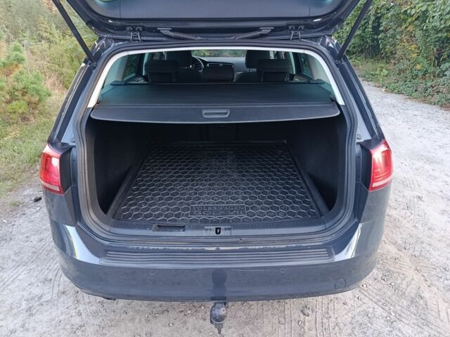 Серый Фольксваген Гольф, объемом двигателя 1.6 л и пробегом 257 тыс. км за 11600 $, фото 5 на Automoto.ua