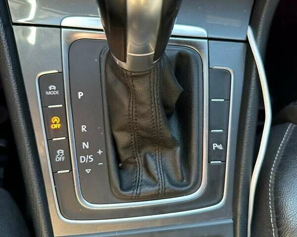 Сірий Фольксваген Гольф, об'ємом двигуна 1.98 л та пробігом 210 тис. км за 11500 $, фото 7 на Automoto.ua